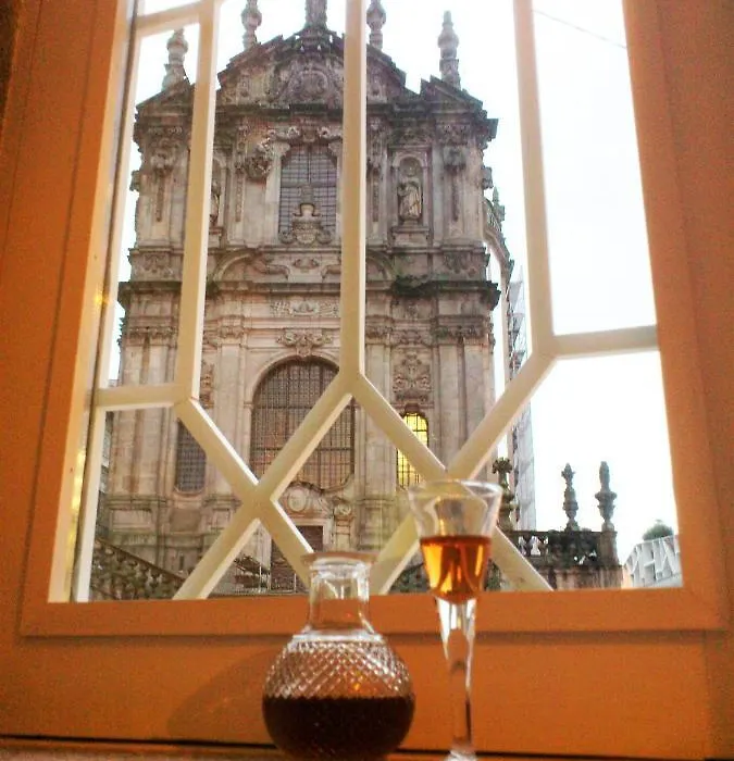 Clerigos Ville Porto Rooms-1